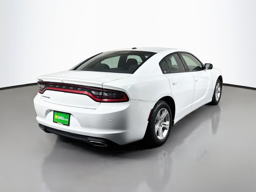 Used 2022 White Knuckle Clearcoat Dodge SXT image 27