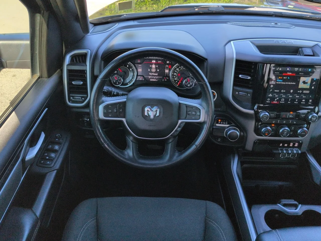 Used 2023 Diamond Black Ram Big Horn image 15