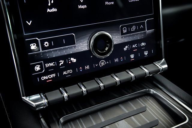 2025 GMC Sierra EV Denali - Photo 19