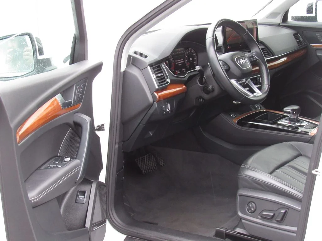 2023 Audi Q5 Premium Plus - Photo 10