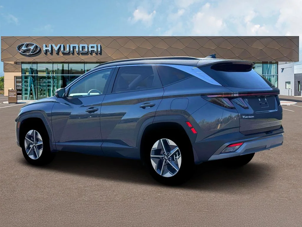 New 2026 Gray Hyundai SEL Premium image 4