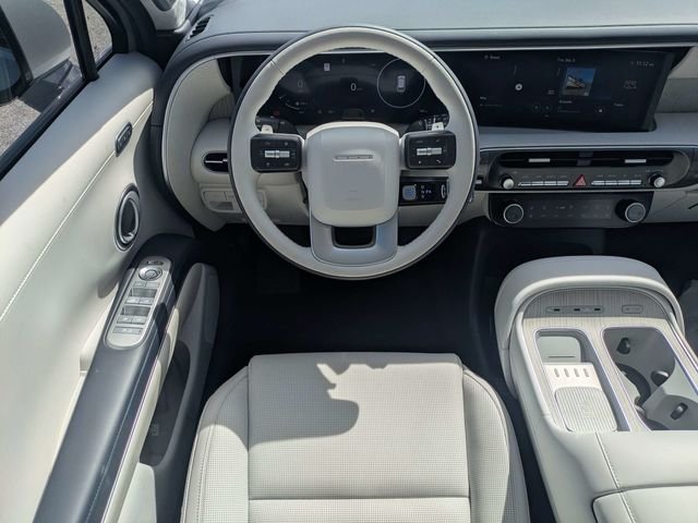 Used 2026 Silver Hyundai Calligraphy image 19