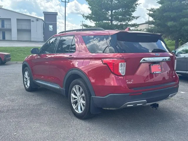 Used 2020 Red Ford XLT image 7