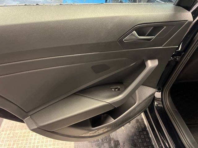 New 2026 Black Volkswagen 1.5T Sport image 9