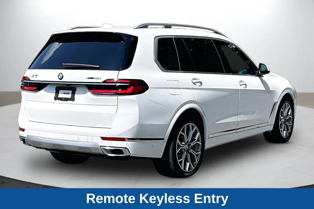 Used 2023 Alpine White BMW xDrive40i image 9