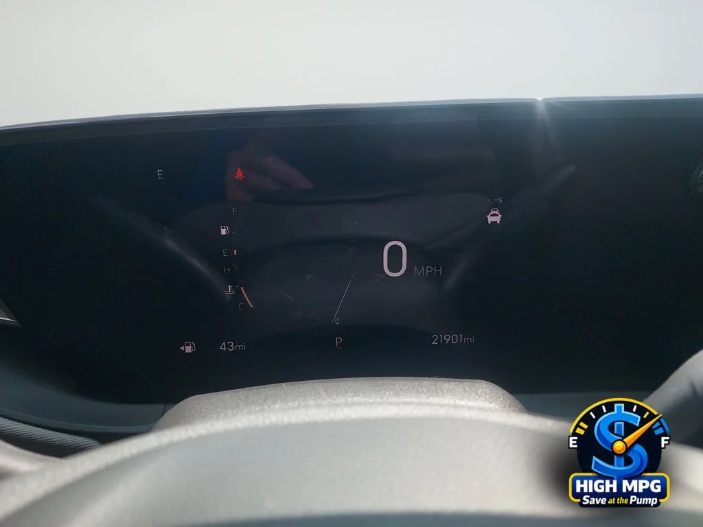 Used 2024 Gray Buick Avenir image 24