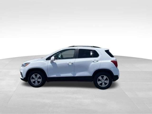 Used 2020 White Chevrolet LT image 2