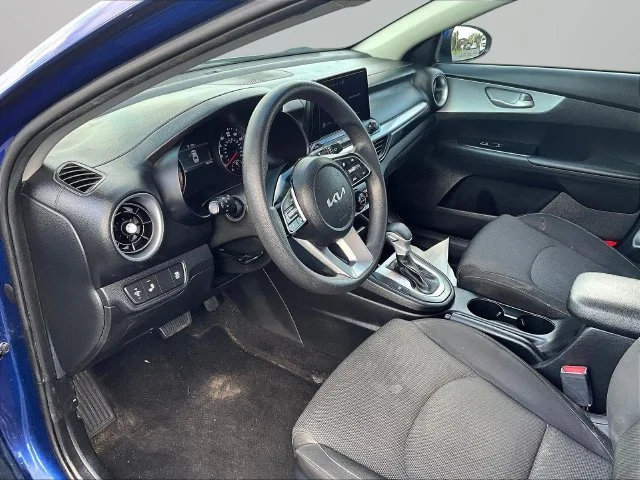 Used 2023 Blue Kia LXS image 16