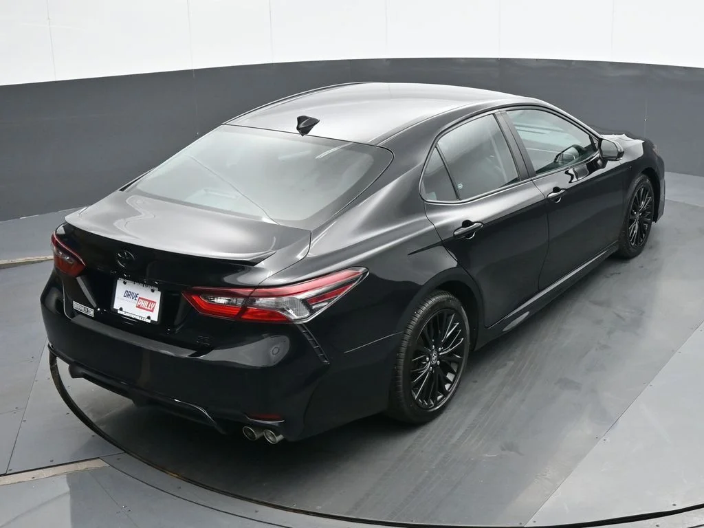 Used 2022 Black Toyota SE Nightshade image 21