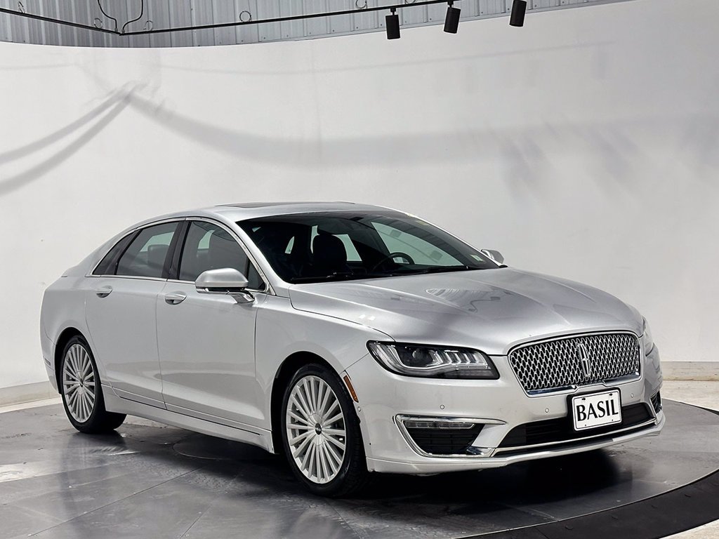 Used 2017 Silver Lincoln Reserve image 40