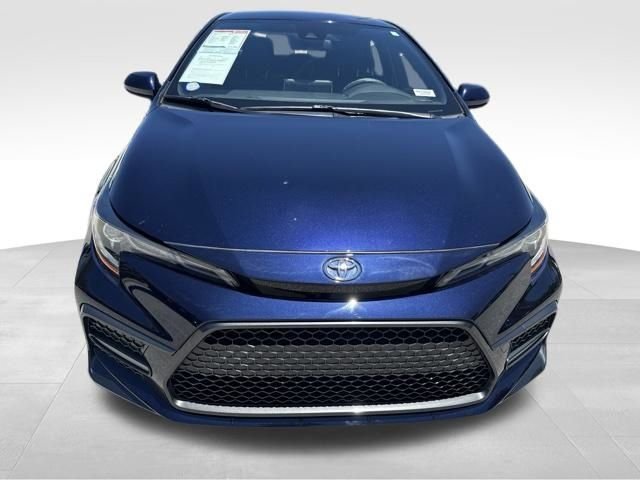 Used 2021  Toyota SE image 10