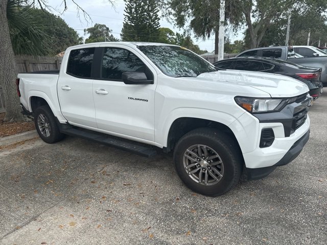 2023 Chevrolet Colorado LT photo 3