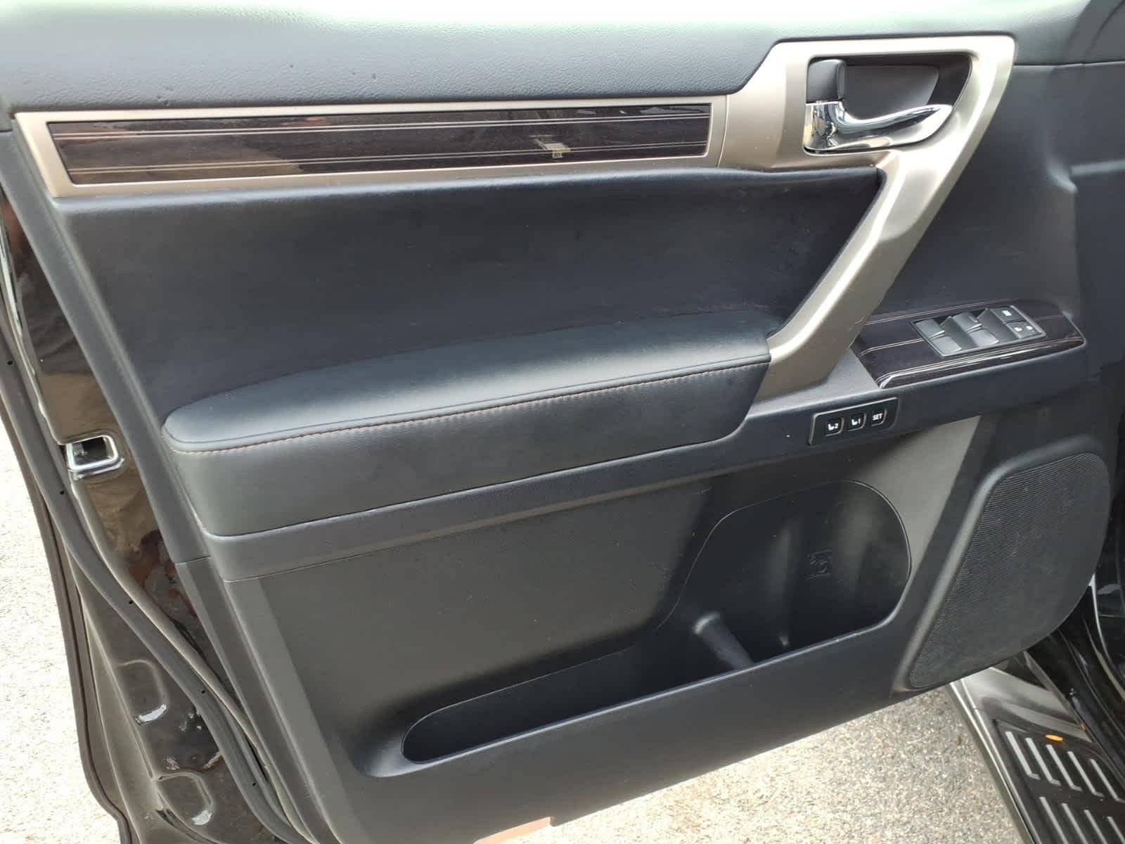 Used 2020 Black Onyx Lexus Premium image 9