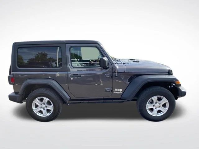 Used 2020 Gray Jeep Sport S image 9