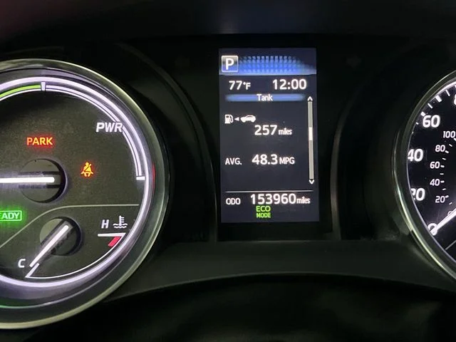 2020 Toyota Camry LE - Photo 13