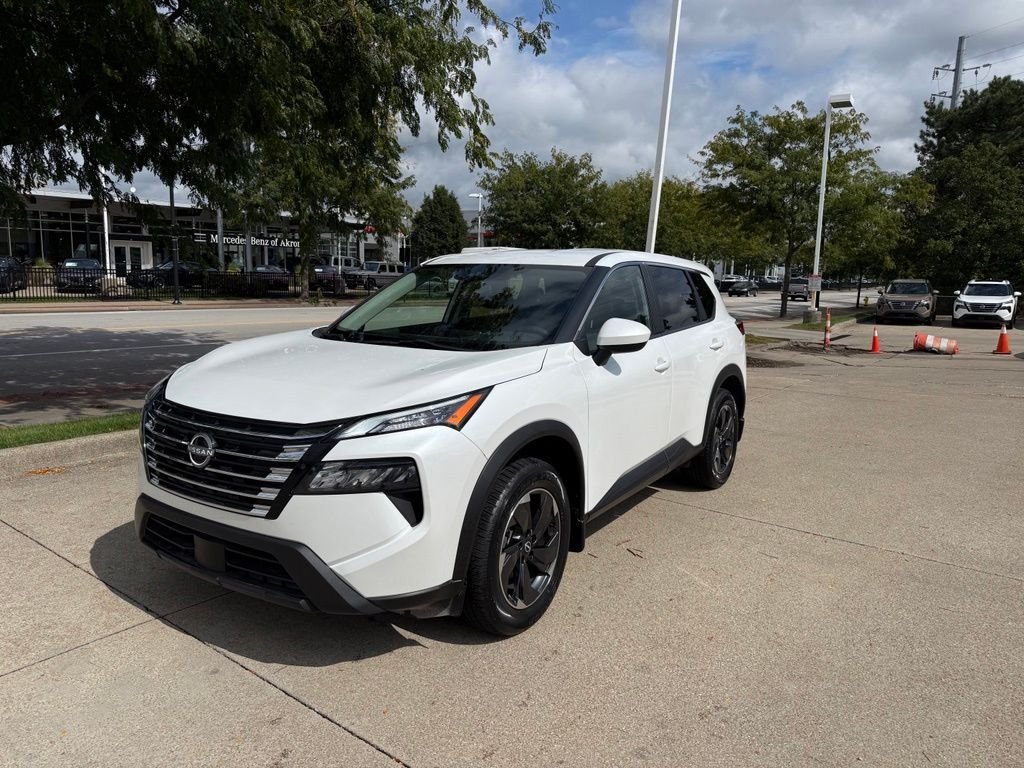 Used 2024 White Nissan SV image 2