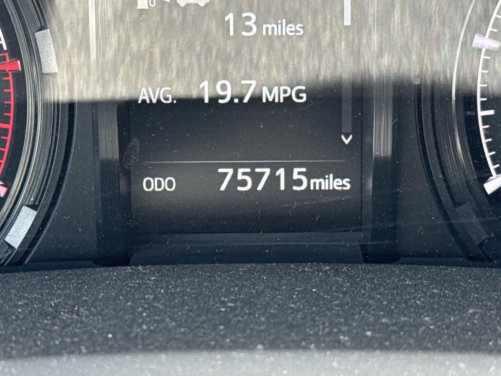 Used 2022 Magnetic Gray Metallic Toyota SR5 Premium image 5