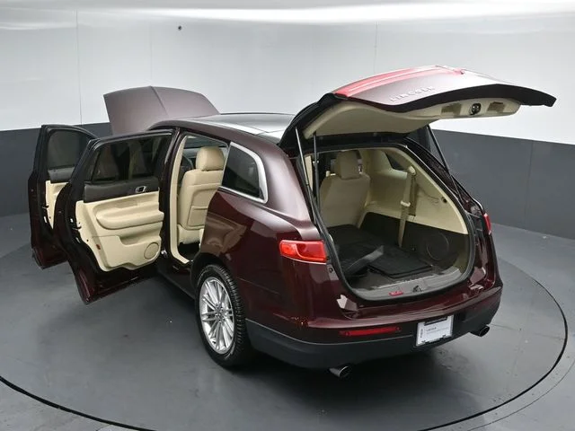 Used 2019 Burgundy Velvet Metallic Tinted Clearcoat Lincoln Reserve image 59