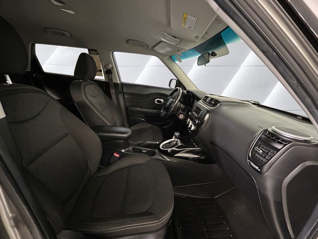 Used 2016 Gray Kia Base image 13