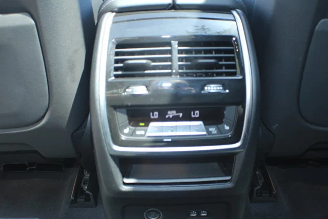 Used 2023 Brooklyn Grey Metallic BMW xDrive40i image 16