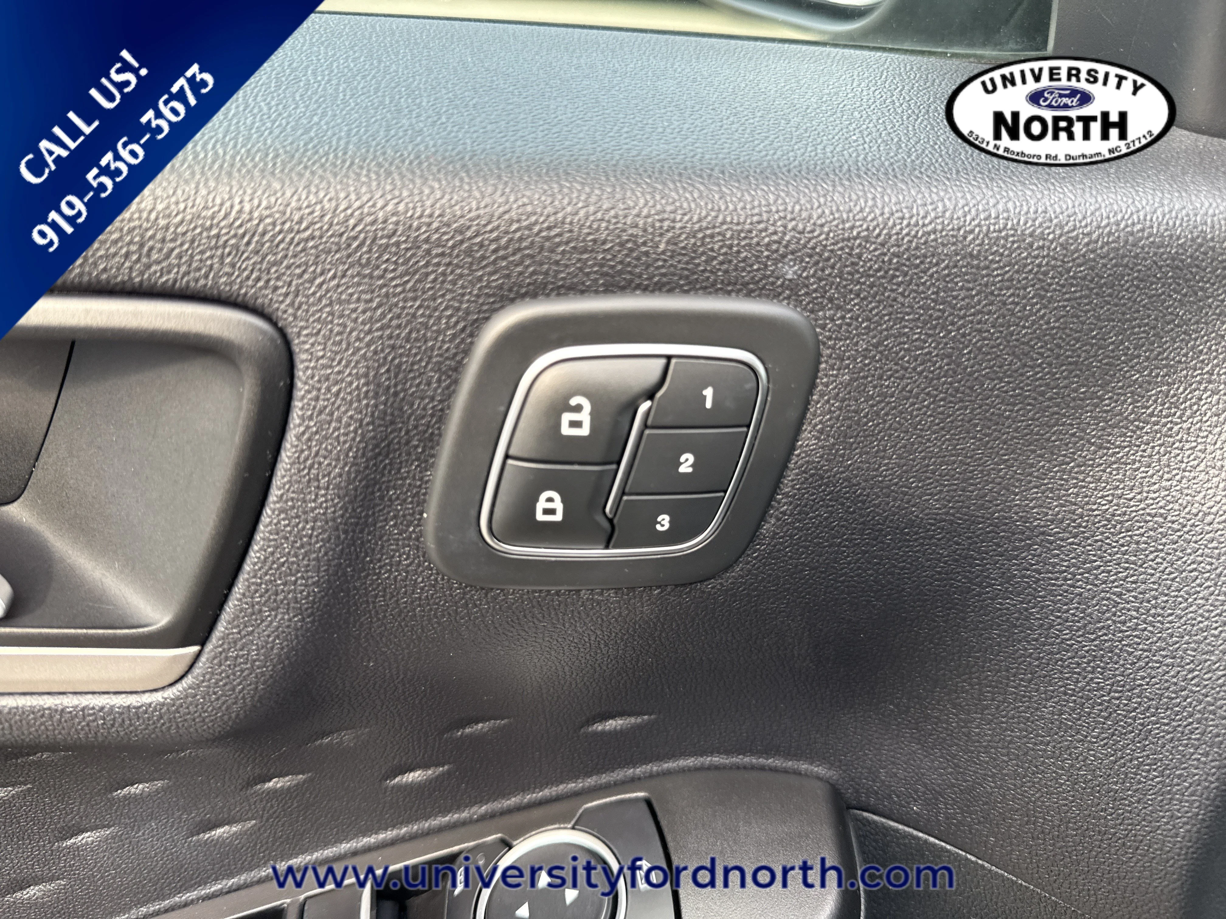 Used 2020 Magnetic Metallic Ford SEL image 12