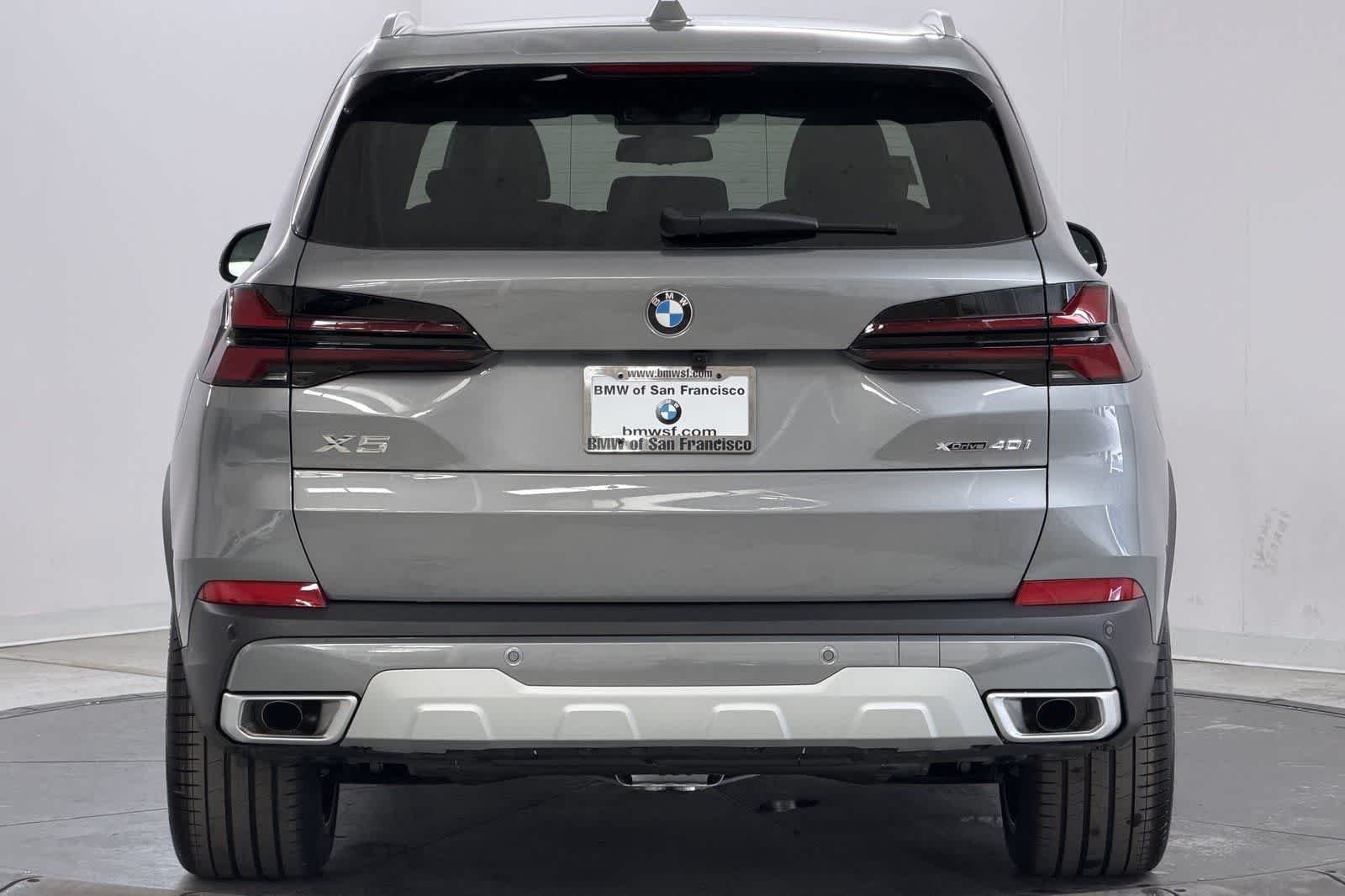 New 2026 Skyscraper Grey Metallic BMW xDrive40i image 7