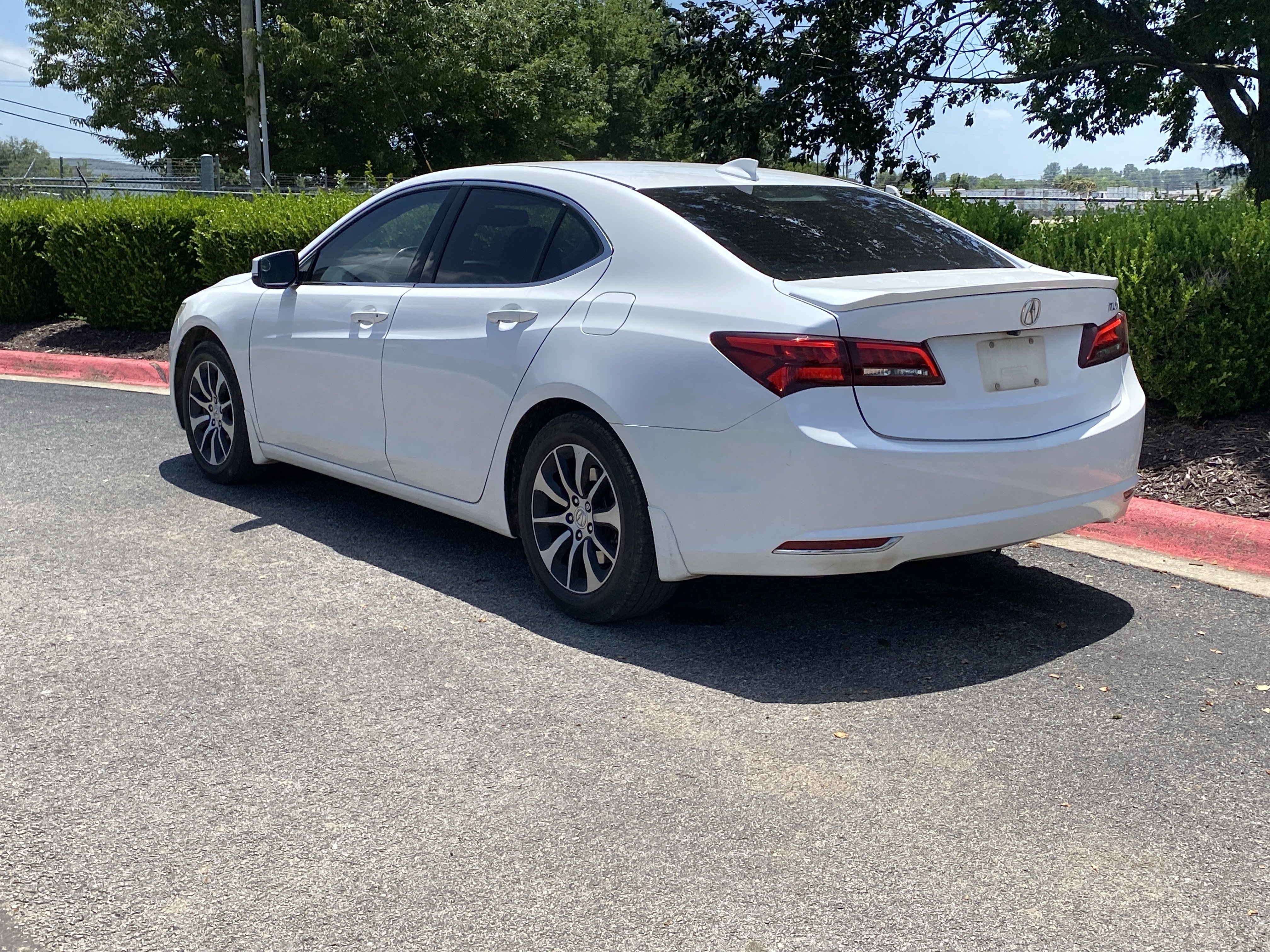 Used 2015 White Acura Base image 8