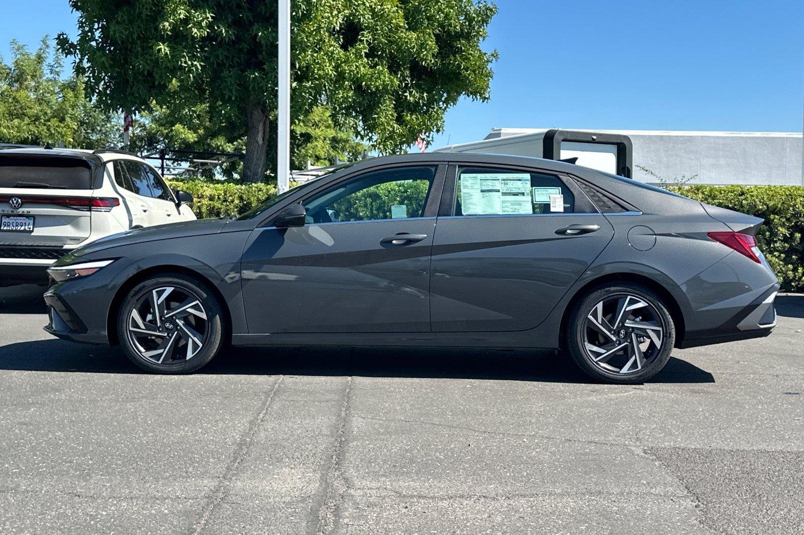 New 2026 Ecotronic Gray Hyundai Limited image 7