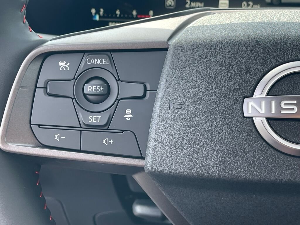 New 2027 Aspen White Tricoat Nissan SR image 15