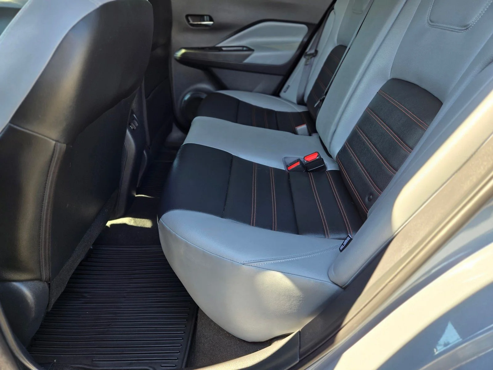 Used 2024 Gray/Super Black Nissan SR image 11