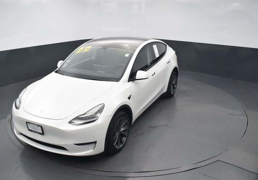 Used 2022 White Tesla Long Range image 31