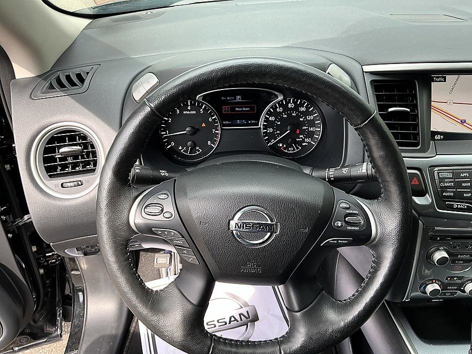 Used 2020 Magnetic Black Pearl Nissan SL image 14
