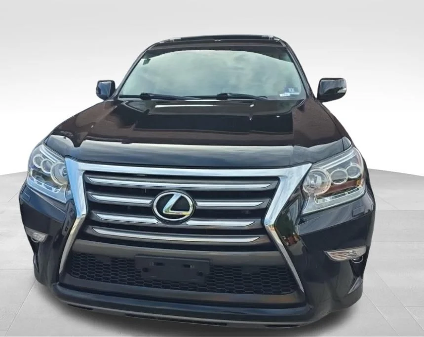 Used 2019 Black Lexus 460 image 3