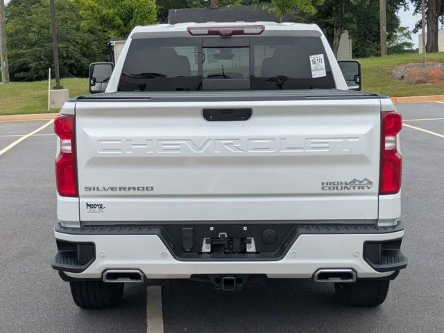 Used 2021 Beige Chevrolet High Country image 6