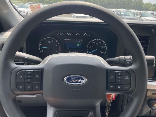 New 2026 Oxford White Ford F-450® XL image 9