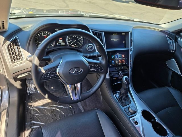Used 2023 Gray INFINITI LUXE image 6