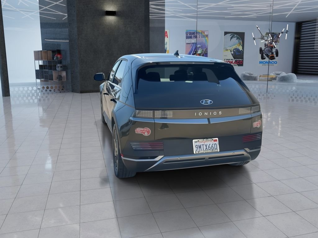 Used 2024 Black Hyundai SEL image 7