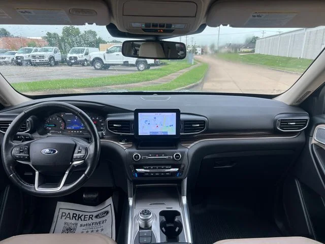 Used 2020 Blue Ford Limited image 22