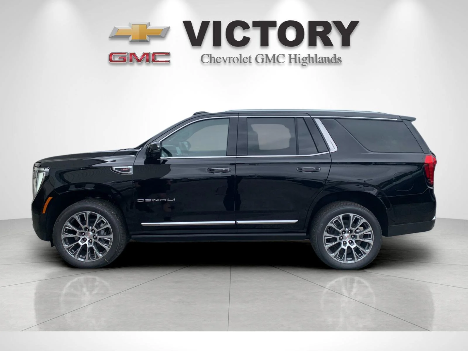2026 GMC Yukon Denali - Photo 6