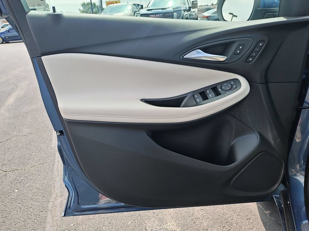 New 2026 Ocean Blue Metallic Buick Avenir image 12