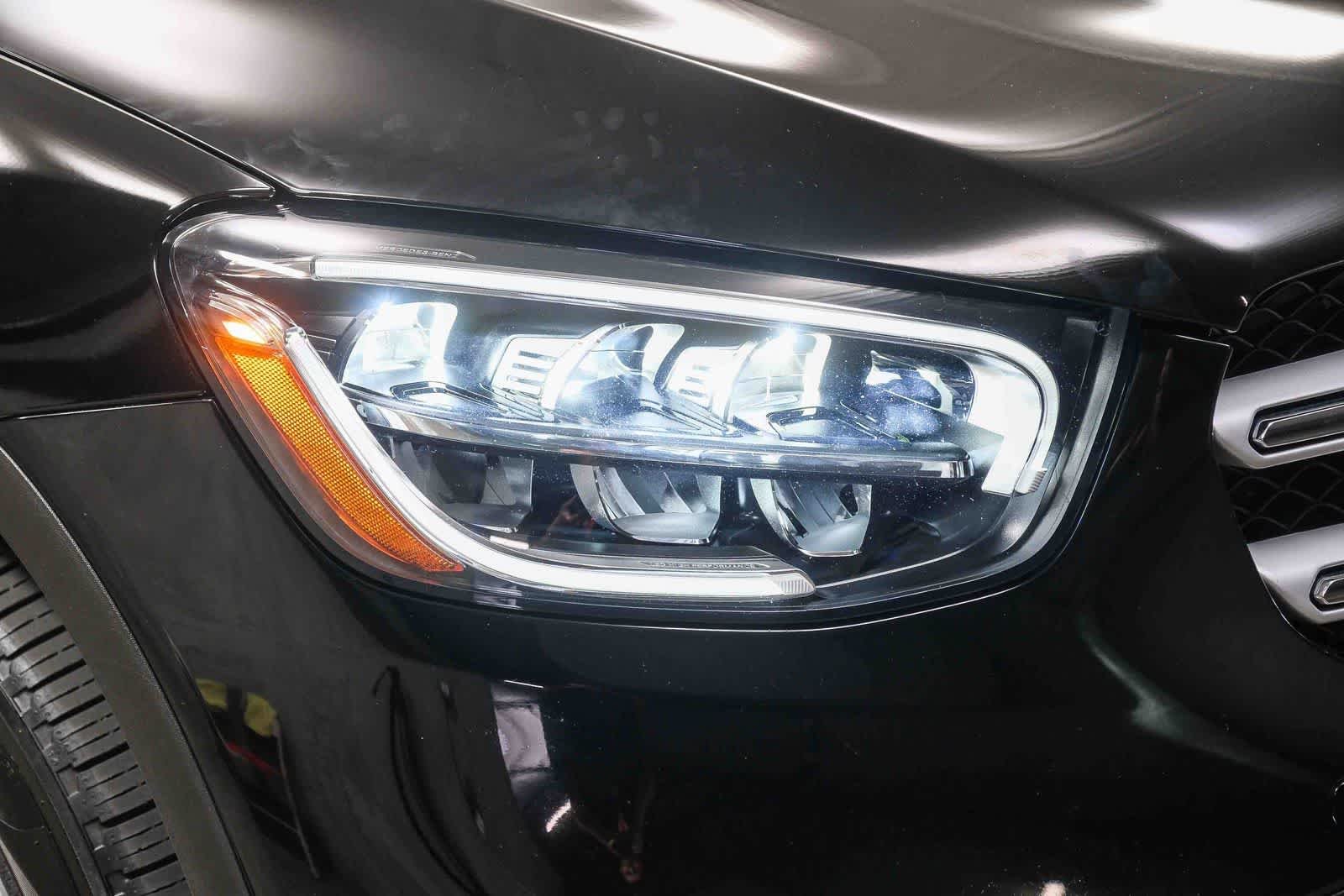 Certified Used 2022 Black Mercedes-Benz GLC 300 image 14