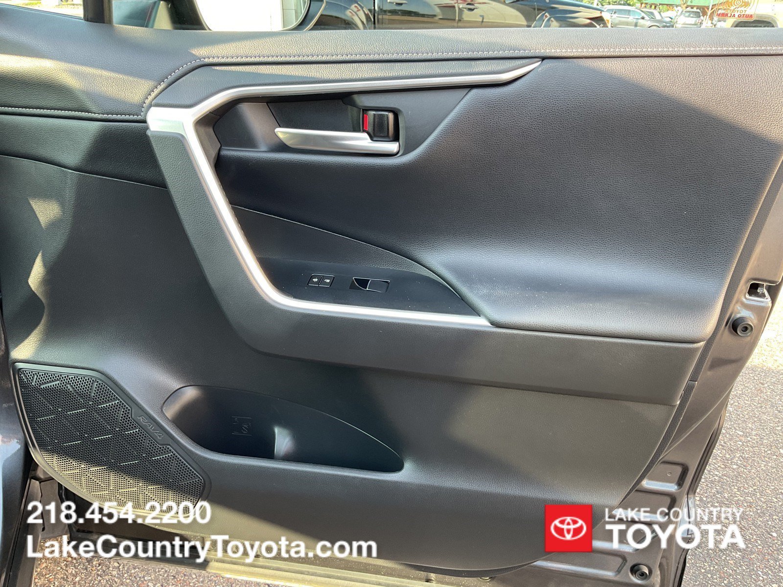 2021 Toyota RAV4 Limited - Photo 14