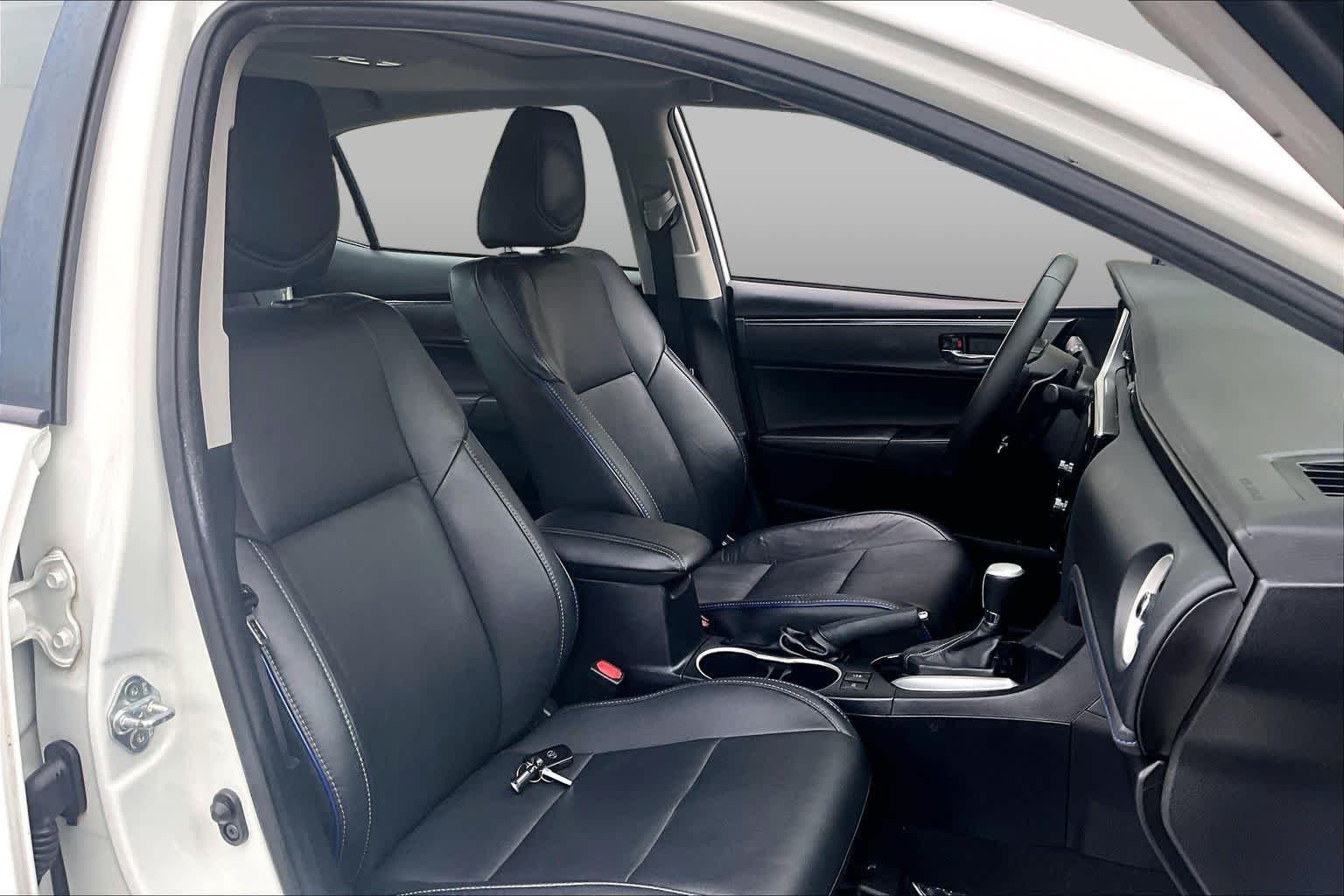 Used 2017 Super White Toyota XSE image 8