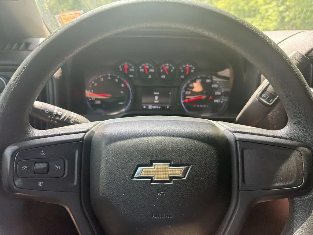 Used 2020 Gray Chevrolet Custom image 11