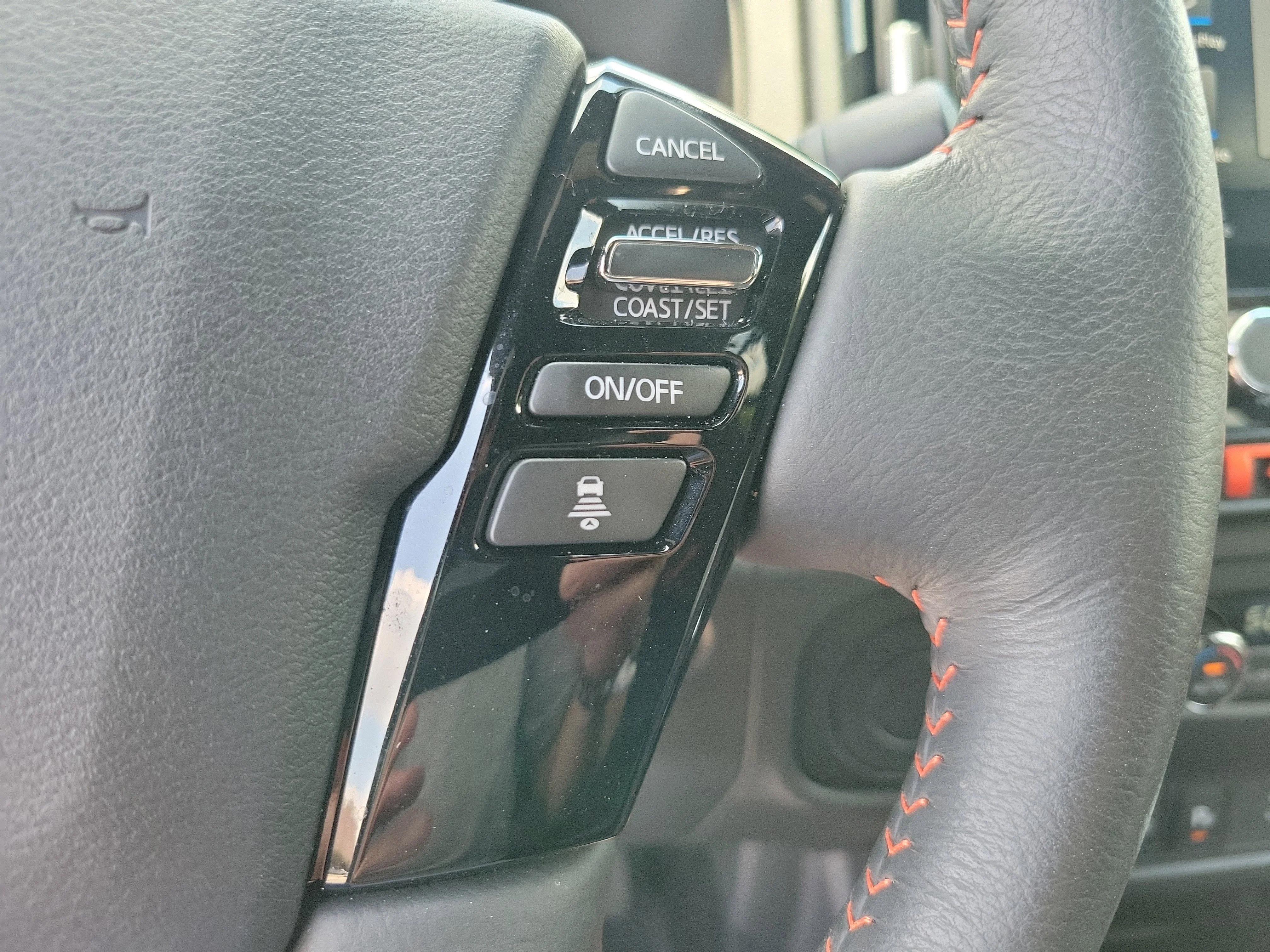 Used 2025 Boulder Gray Pearl Nissan PRO-X image 17