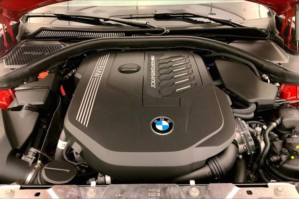 Used 2023 Melbourne Red Metallic BMW  image 9