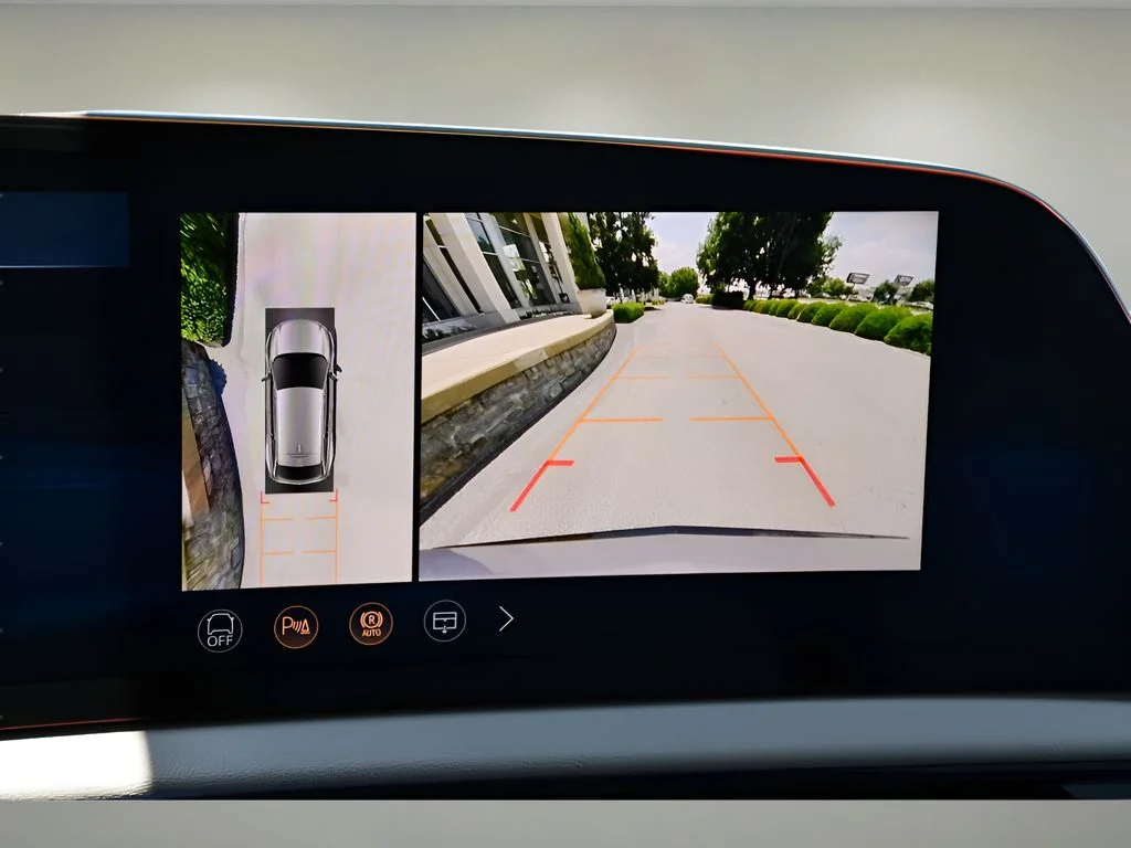 2026 Cadillac OPTIQ Luxury - Photo 22