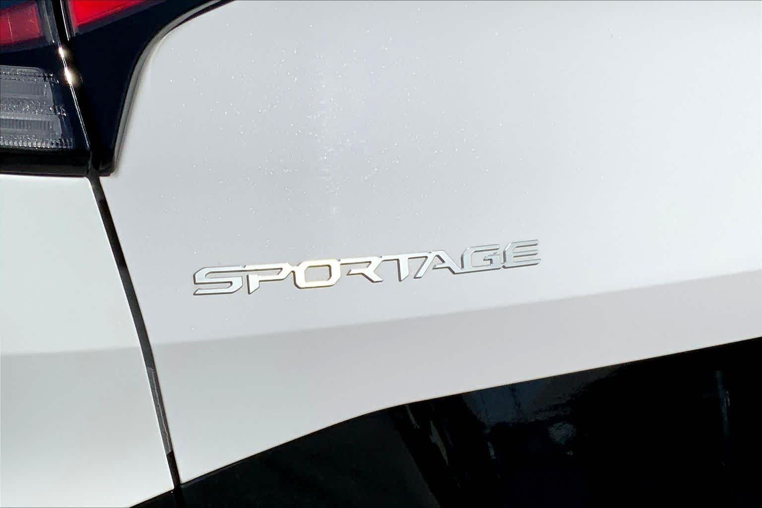 Used 2023 Glacial White Pearl Kia SX-Prestige image 14