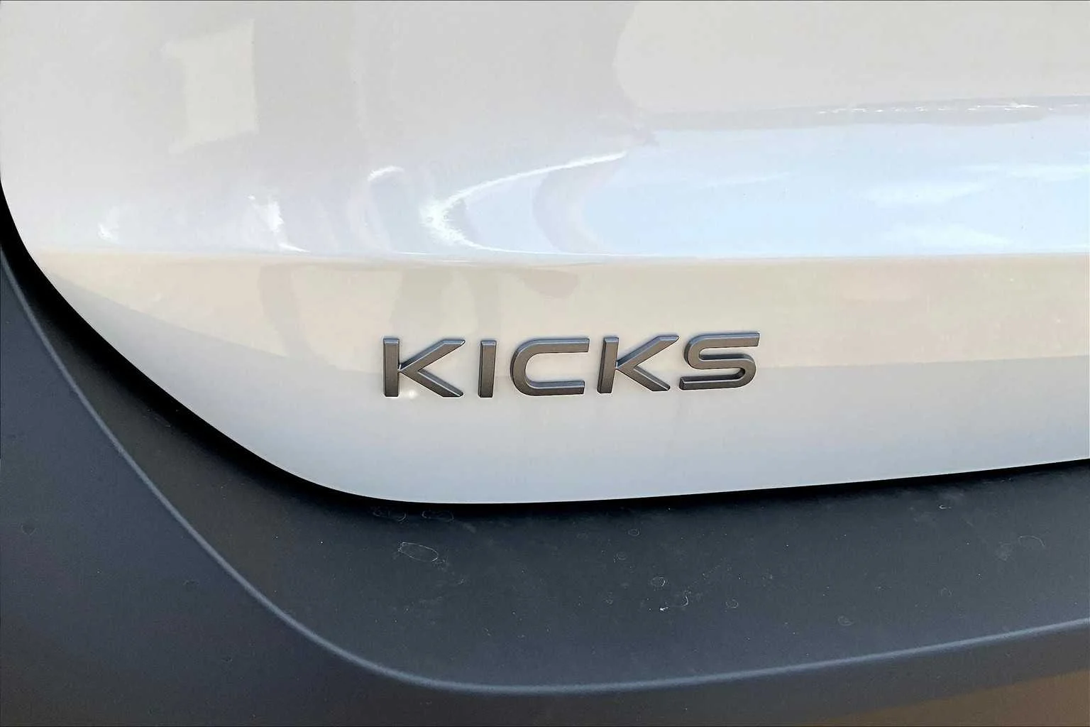 2025 Nissan Kicks SR - Photo 8