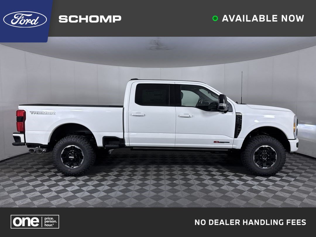 New 2026 Star White Metallic Tri-Coat Ford Platinum image 1